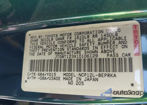 2001 Toyota Echo z USA, uszkodzony, nr VIN JTDBT123X10106129